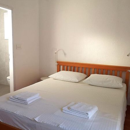 Apartments Angela Makarska Room photo