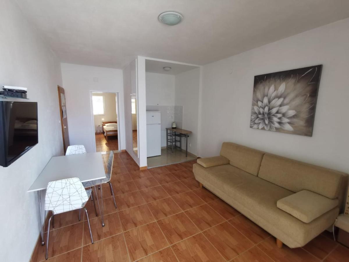 Apartments Angela Makarska Exterior photo
